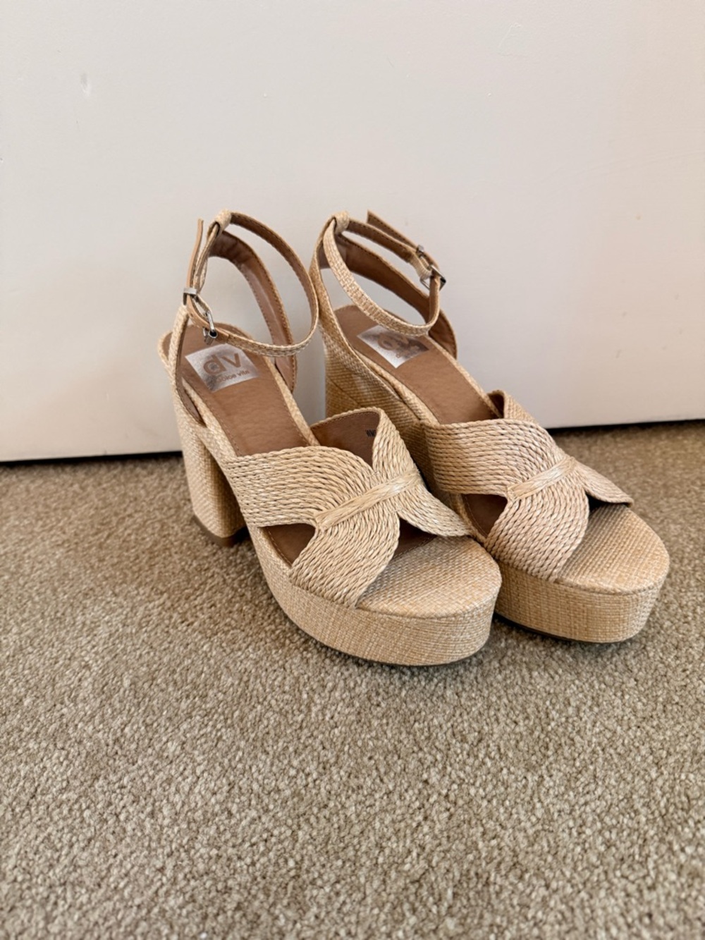 DV by Dolce Vita | Waylan - Beige Raffia Platform Sandals with Ankle Strap - Picture 2 of 8